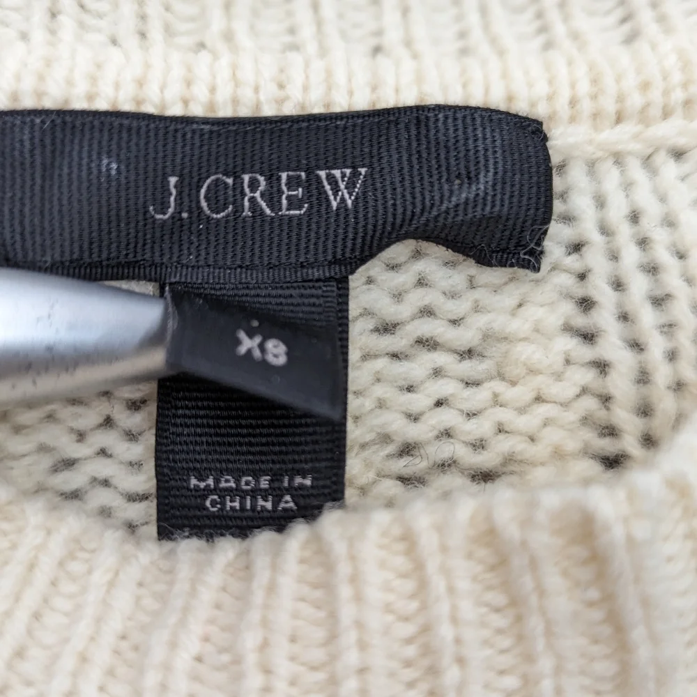 J.Crew 100% Wool Cream Cable Knit Sweater XS Button Shoulder Classic